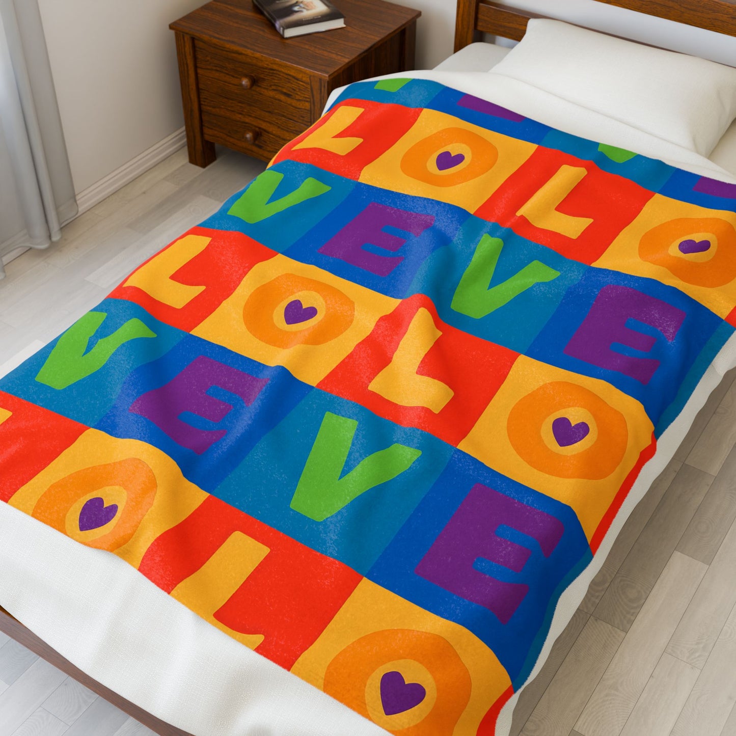 Valvteen blanket - love colourful graphic