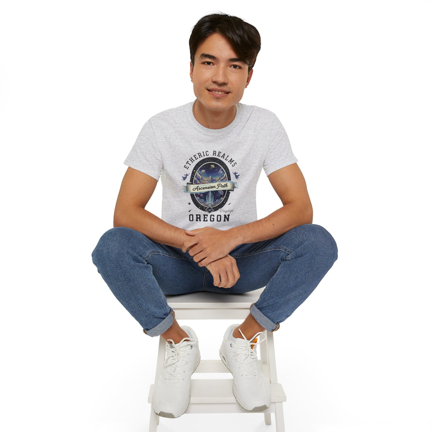 T-shirt - Celestial Oregon Vintage Travel Badge