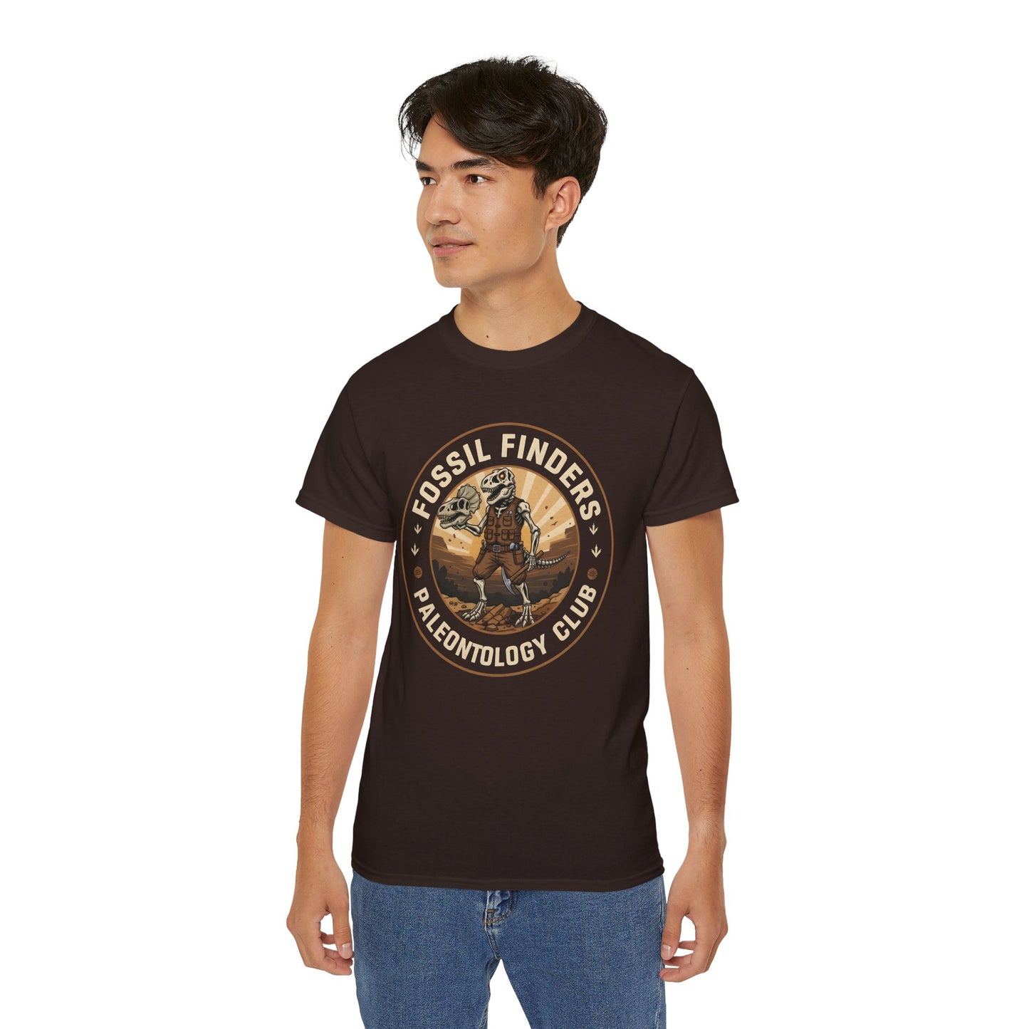T-shirt - Vintage Fossil Finders Dinosaur Badge